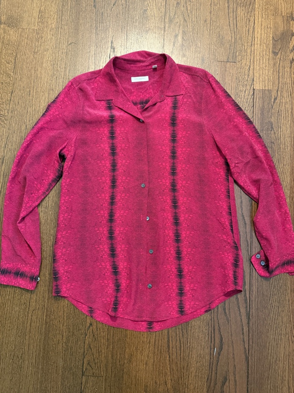 Equipment Femme Women's Magenta Button-Down Shirt with Black Stripes 100% Silk